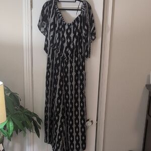 Elegant Black and White Patterned Dress